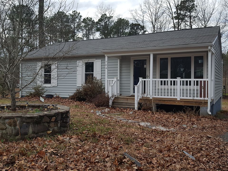 1st image of 704 Cheyney Cir