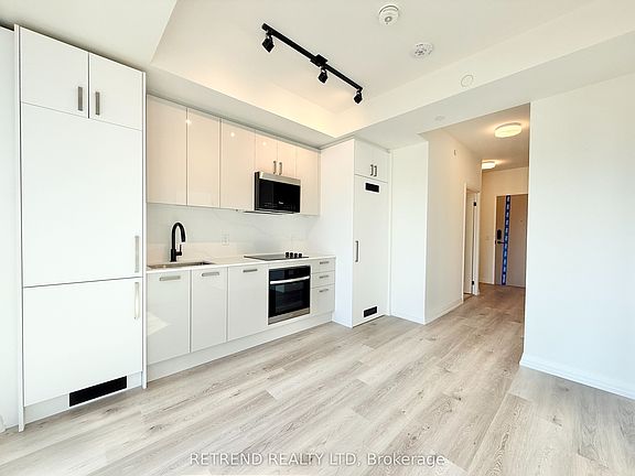 3rd image of 280 Dundas St W #1806