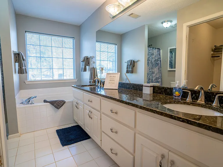 220 Loch Way — Photo 11