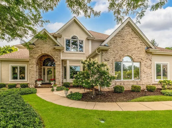 945 Foxkirk DRIVE, Brookfield, WI 53045