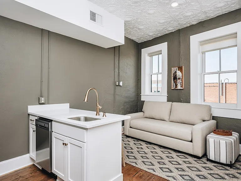 206 Tarboro St W #203 — Photo 3