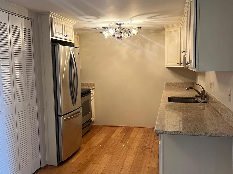 49 Melrose St #7C — Photo 7