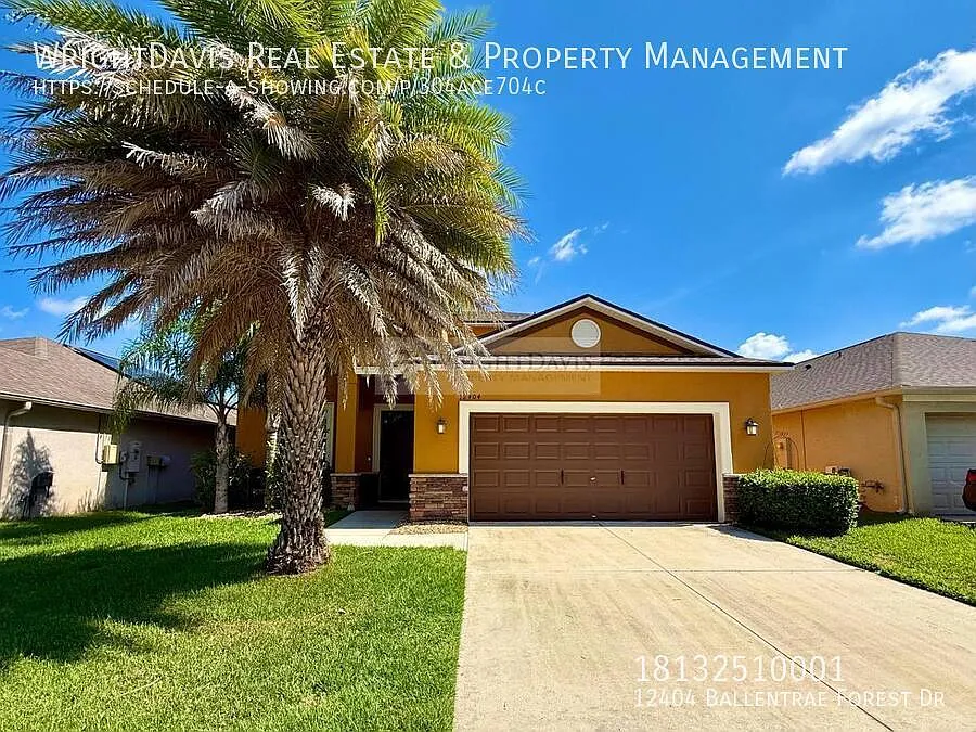 Spacious 4/3 Two-Story Home in Riverview — Photo 1
