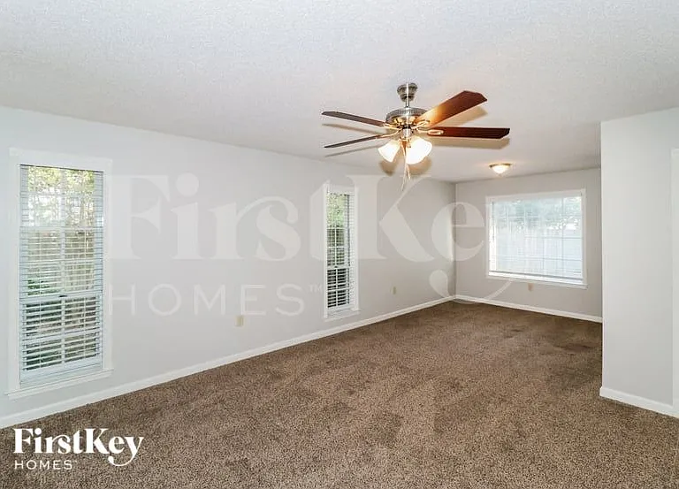 7675 Charstone Dr — Photo 10