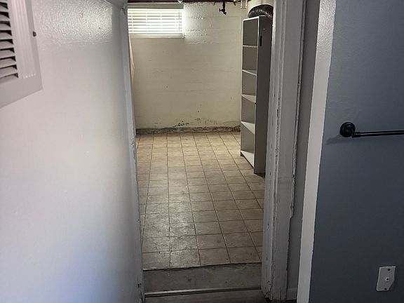 2nd image of 209 E 2nd Ave