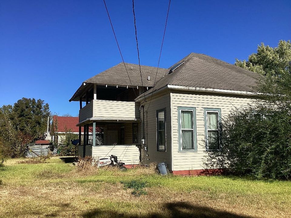1st image of 424 E Pine St