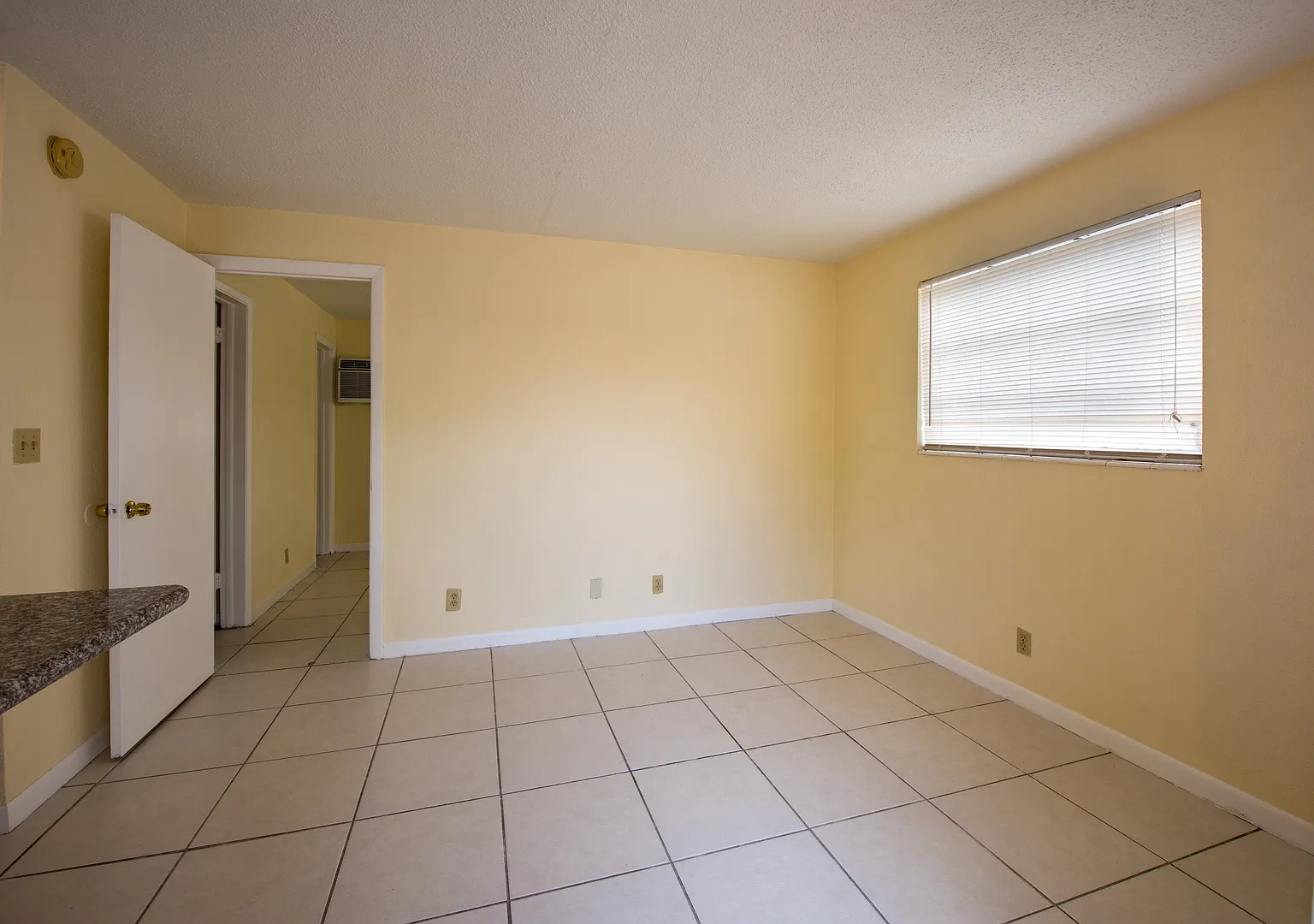 1142 NE 3rd Ave — Photo 3
