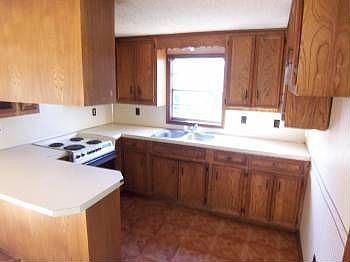 3rd image of 7422 Belmont Dr