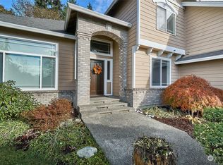 21621 21st St E, Lake Tapps, WA 98391