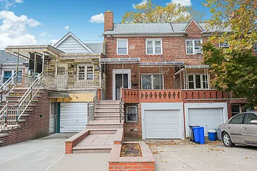 2162 Brown Street, #1