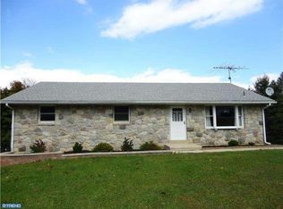89 Cross Key Rd, Bernville, PA 19506