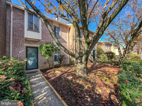 19302 Thomas Farm Rd, Gaithersburg, MD 20886