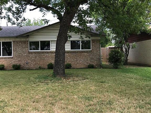 2nd image of 208 Pimlico Way