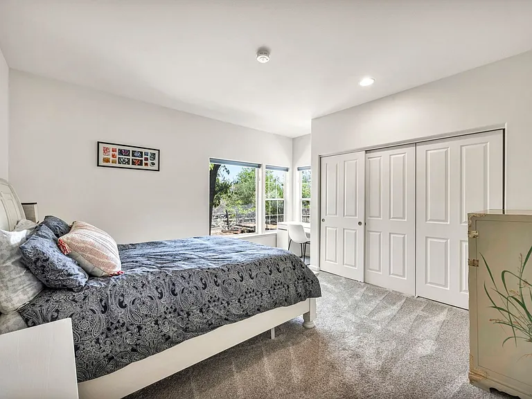14220 W Windriver Ln — Photo 36