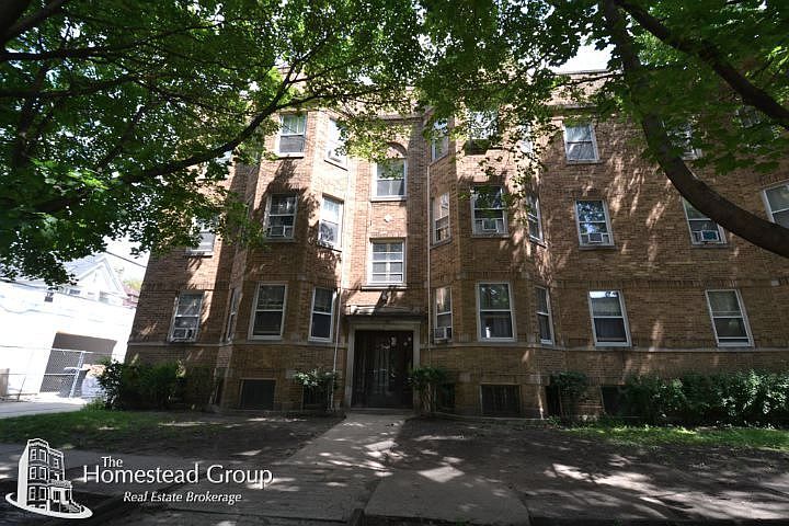1st image of 3709 N Hoyne Ave #One