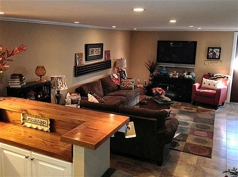 3rd image of 301 N Sharpe Ave APT 5