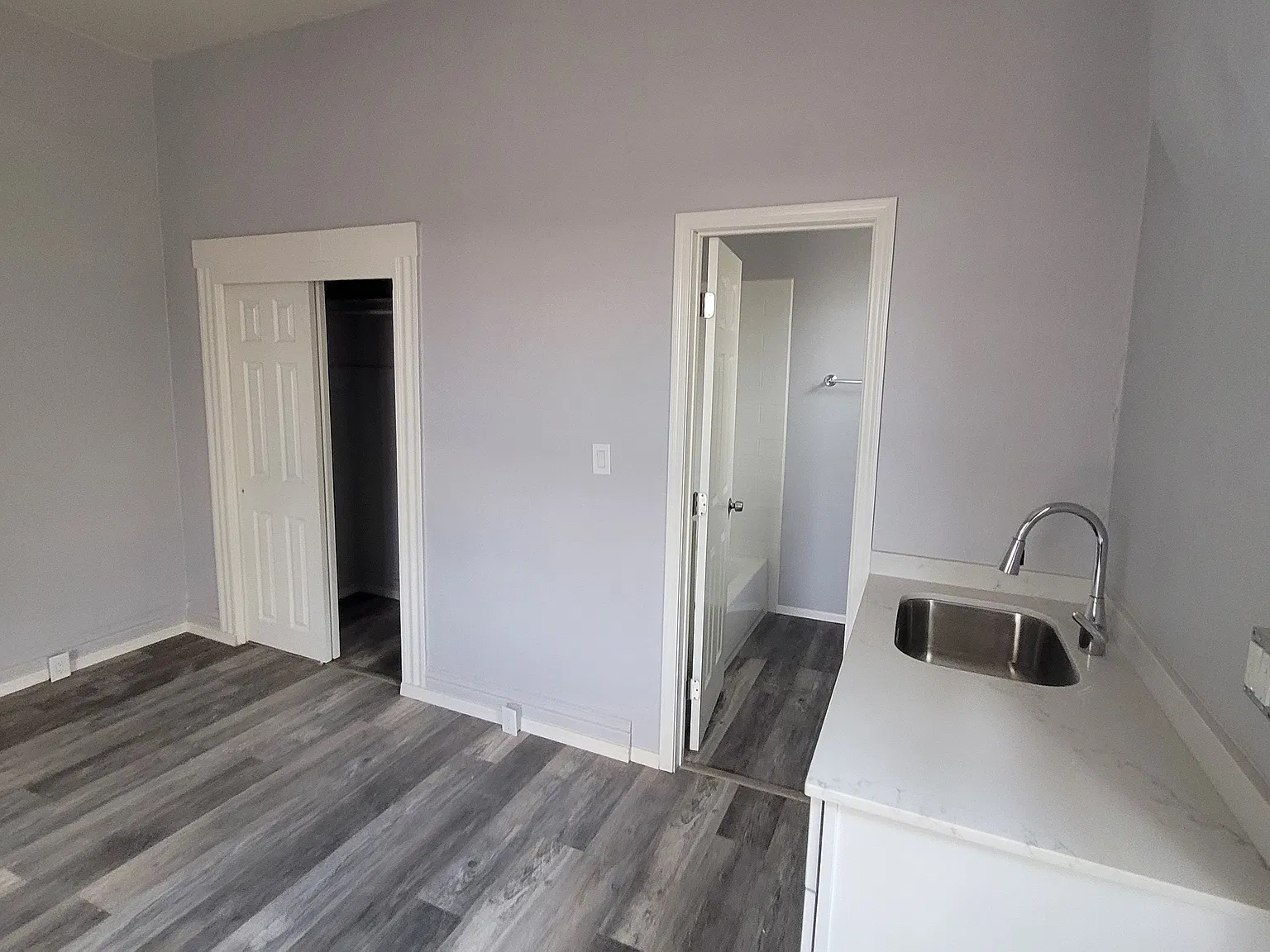 Studio, 350 sqft, $825 — Photo 4