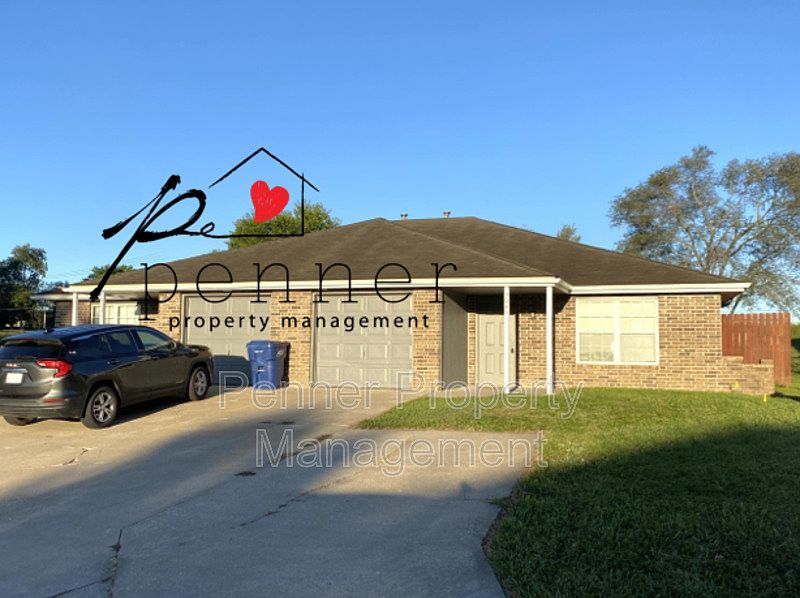 1st image of 304B N Austin St