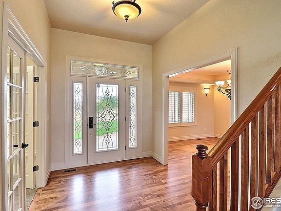 4th image of 32414 Sunshine Ln