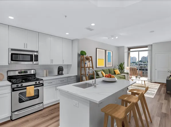 The Cosmopolitan at Reston Town Center