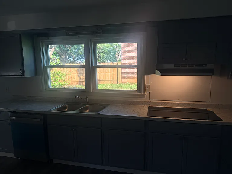 1517 Boiling Springs Rd — Photo 17