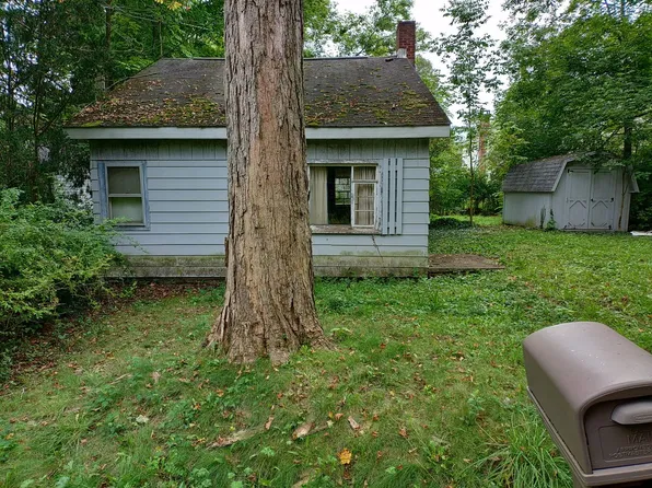 116 Turner Dr, Chardon, OH 44024