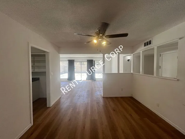 850 Linda Ln — Photo 12