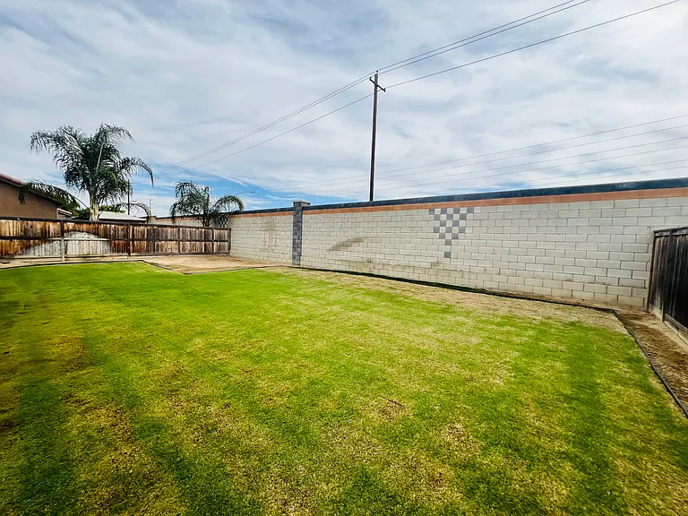 9223 Oak Garden Ln — Photo 21