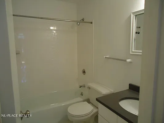 Rented by Nu Place Realty | media 2