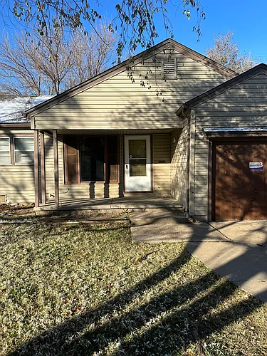 1233 N Pershing St Photo 1