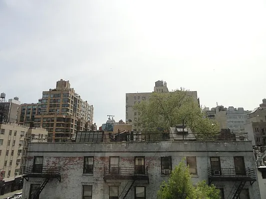 Sold by Real Direct | media 21