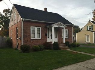 245 Plumtree Rd, Springfield, MA 01118