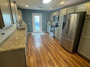 2830 Maple Ave, Groves, TX 77619