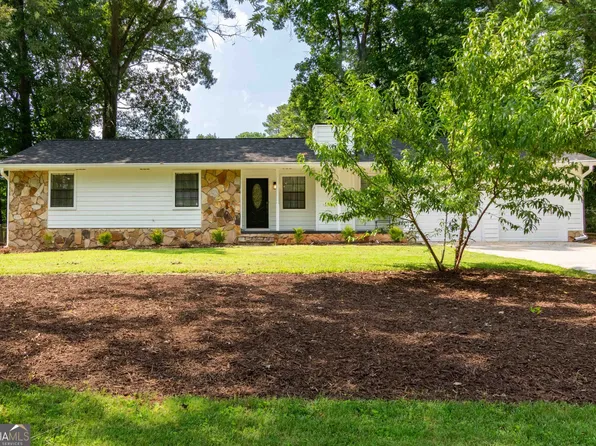 5003 Abbey Ln SW, Lilburn, GA 30047