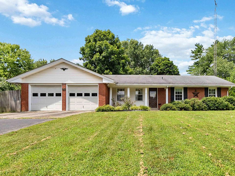 1st image of 44 Lexington Ct