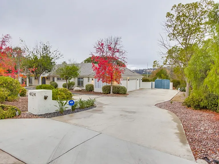4124 Stonebridge Ln — Photo 96