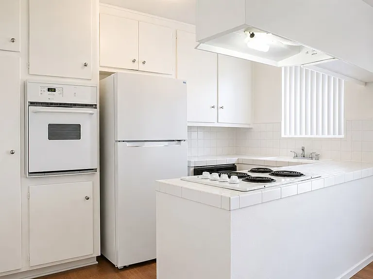 15120 Victory, LLC — Photo 31