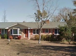 6312 Whitehall Dr, Fayetteville, NC 28303