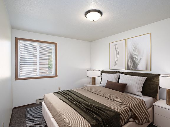 Fargo, ND Pacific Park 2 Apartments | 21B | Bedroom