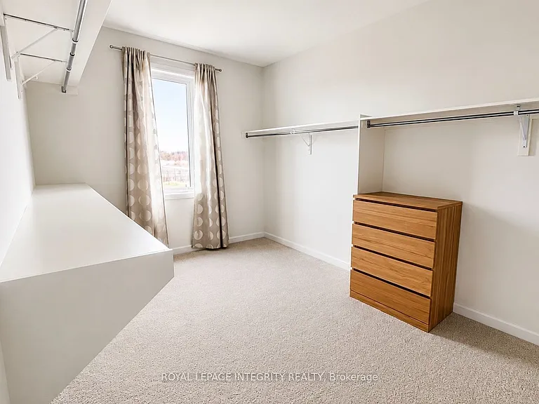 747 Coast Cir — Photo 16