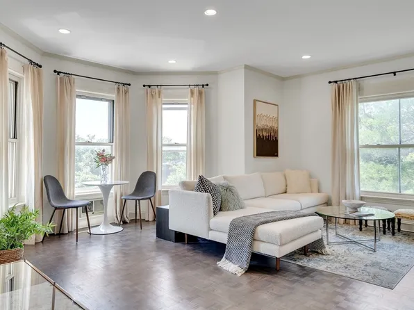 416 Commonwealth Ave APT 316, Boston, MA 02215