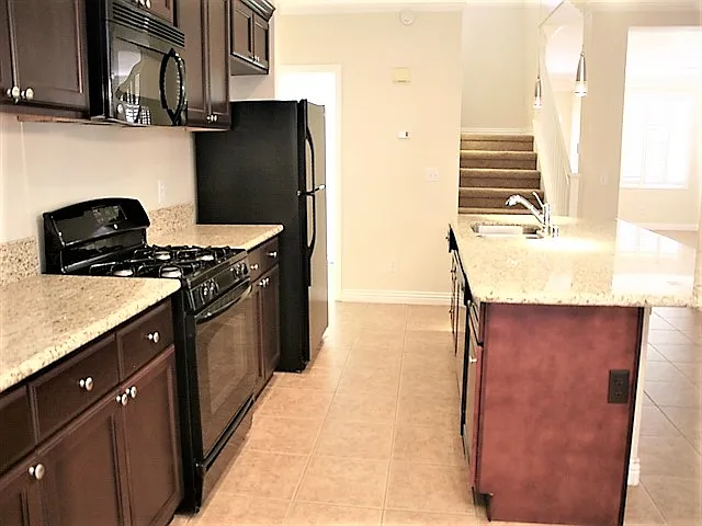 3579 April Springs St — Photo 2