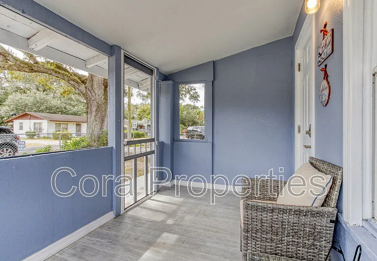 685 Sears Ave NE #4 — Photo 24