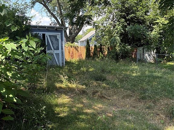 4th image of 230 74th St