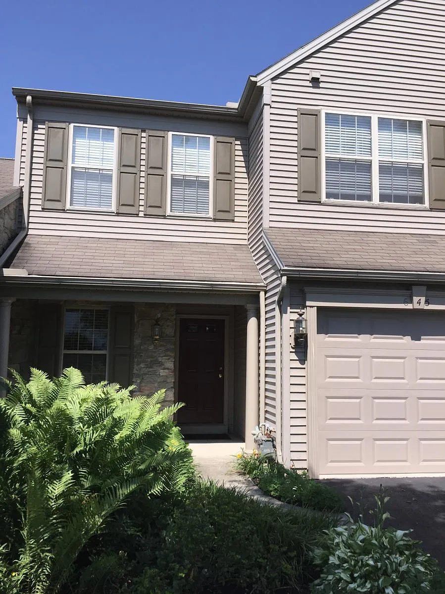 Front View - 645 Springhouse Ln