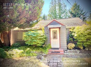 11717 19th Ave NE, Seattle, WA 98125