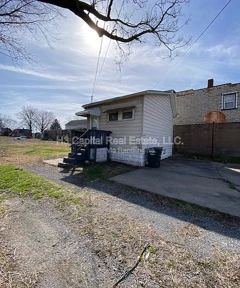 809 Greenwood St — Photo 10