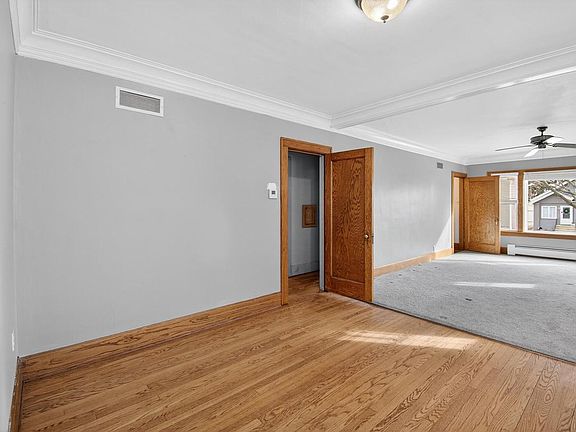 4th image of 1008 Monroe AVENUE