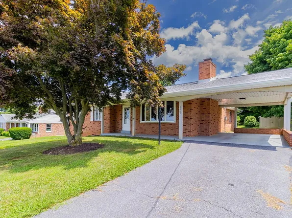 1407 N Main St, Mount Airy, MD 21771