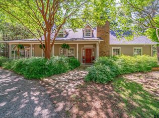 345 Winding Trl, Holly Lake Ranch, TX 75765